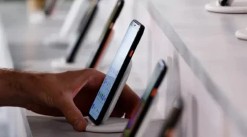 تنظيم الاتصالات يكشف تفاصيل إنتاج 9 ملايين هاتف محمول محليًا وتأثيره على السوق المحلية